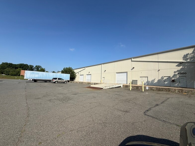 7000 Gateway Ct, Manassas, VA for lease - Building Photo - Image 3 of 5