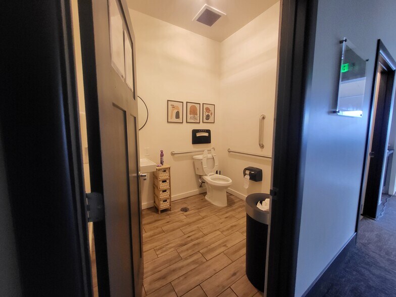 9517 N Mount Airey Dr, Eagle Mountain, UT à louer - Photo du bâtiment - Image 3 de 11