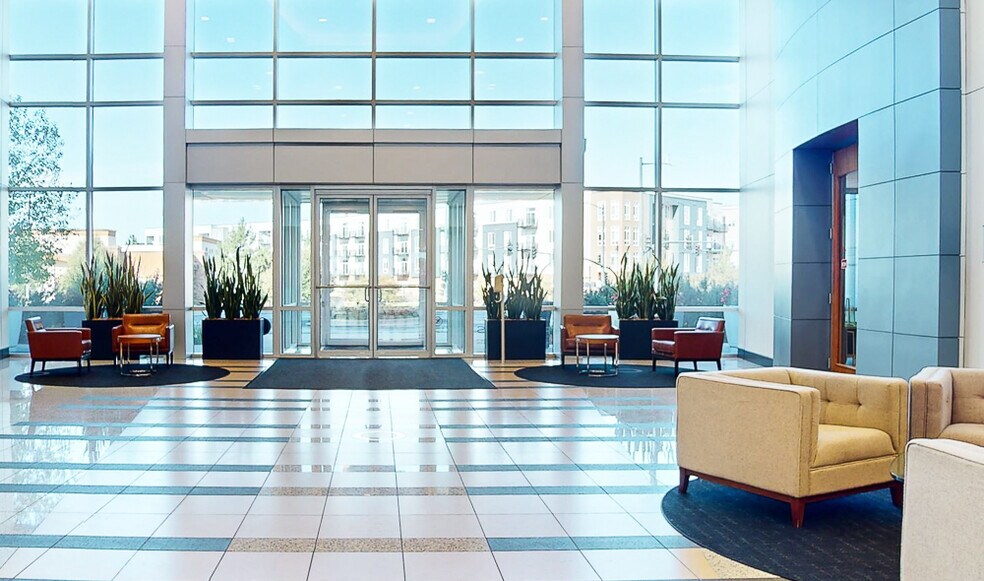 10375 Park Meadows Dr, Lone Tree, CO à louer - Hall d’entrée - Image 2 de 11