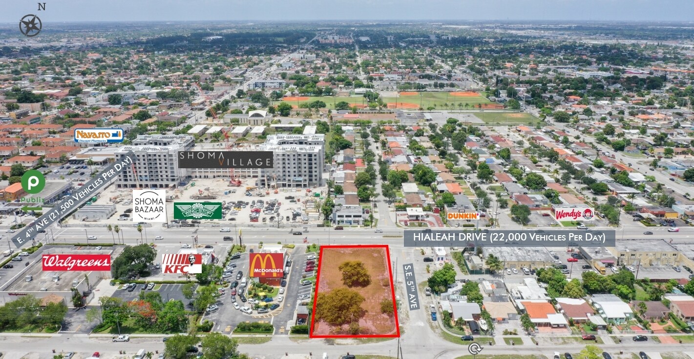 490 Hialeah Dr, Hialeah, FL à louer Aérien- Image 1 de 3