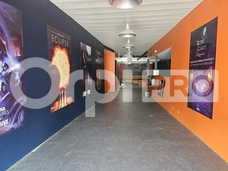 Retail in Tinqueux for lease - Interior Photo - Image 2 of 5