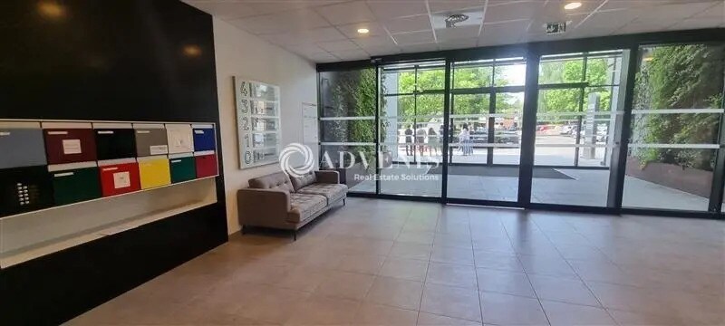 Office in VILLENEUVE-D'ASCQ for lease - Lobby - Image 3 of 7