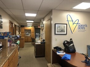 1861 Charter Ln, Lancaster, PA for lease Interior Photo- Image 2 of 6