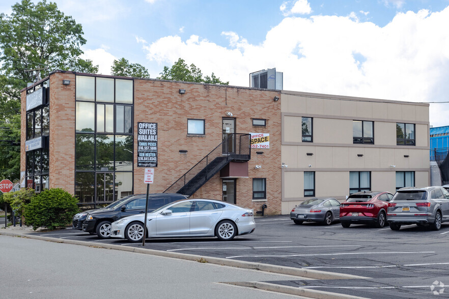 40 Underhill Blvd, Syosset, NY for lease - Building Photo - Image 3 of 3