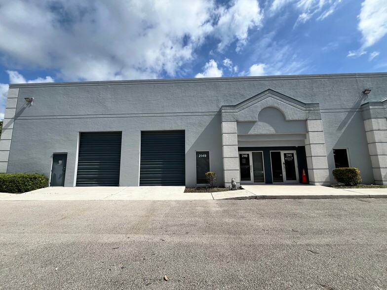 2101-2177 NW 22nd St, Pompano Beach, FL for lease - Building Photo - Image 3 of 10