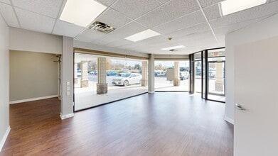 11001-11039 Montgomery Rd, Symmes Township, OH for lease Interior Photo- Image 2 of 4