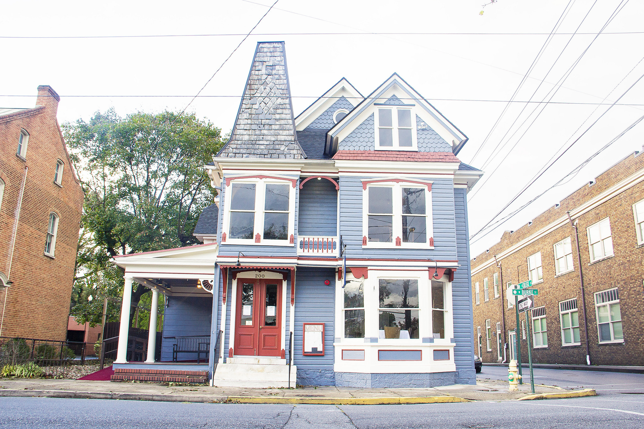 200 W Burke St, Martinsburg, WV à vendre Photo du b timent- Image 1 de 1