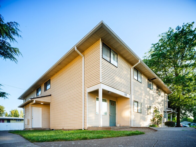 2540-2594 Lee St SE, Salem, OR à vendre - Photo du bâtiment - Image 2 de 21