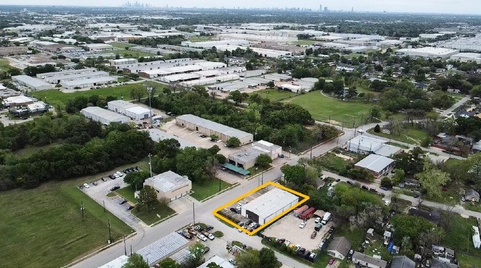 5757 Teague Rd, Houston, TX for lease - Building Photo - Image 2 of 6
