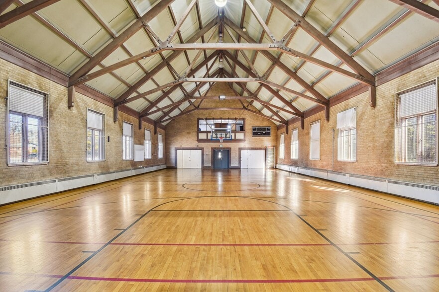 1100 Upham St, Lakewood, CO for lease - Interior Photo - Image 2 of 14