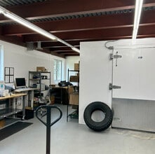 252 Indian Head Rd, Kings Park, NY for lease Interior Photo- Image 2 of 24