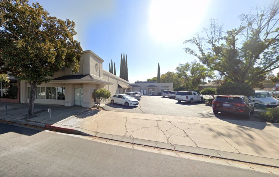 1308 H St, Modesto, CA for lease - Building Photo - Image 2 of 7