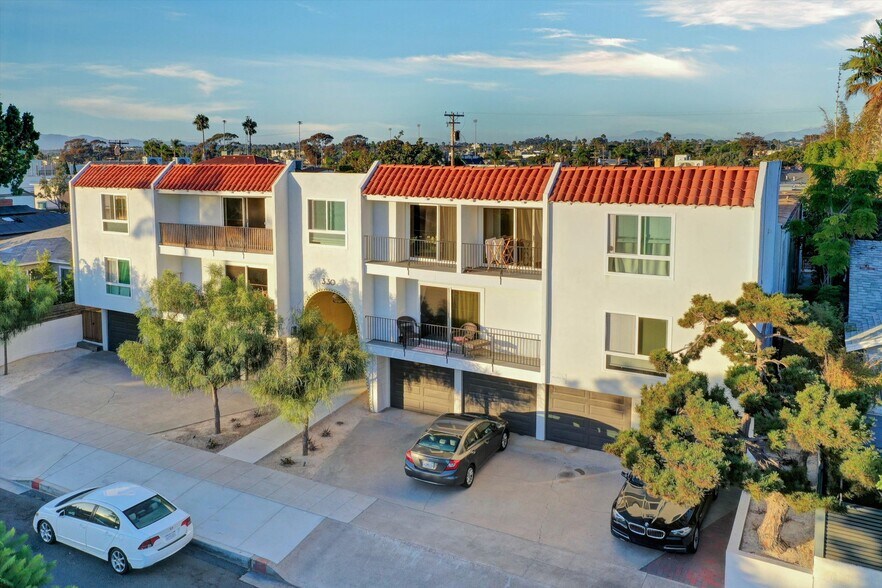 330 S Horne St, Oceanside, CA à vendre - Photo du bâtiment - Image 2 de 32
