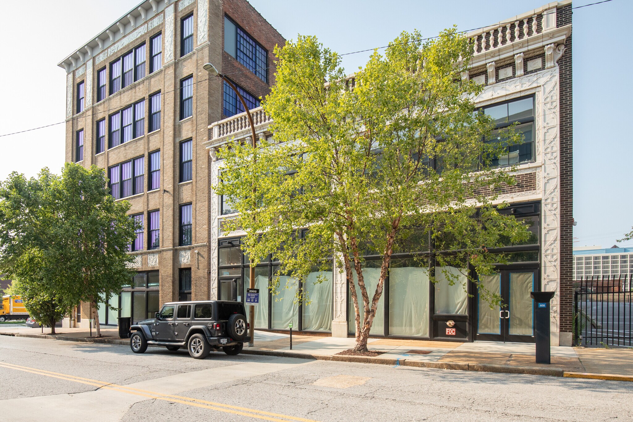 2206 Locust St, Saint Louis, MO à louer Photo du bâtiment- Image 1 de 60