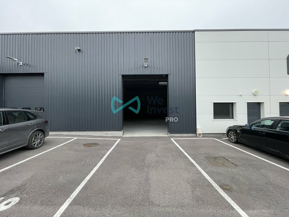 Flex in Cormontreuil for lease Building Photo- Image 1 of 4