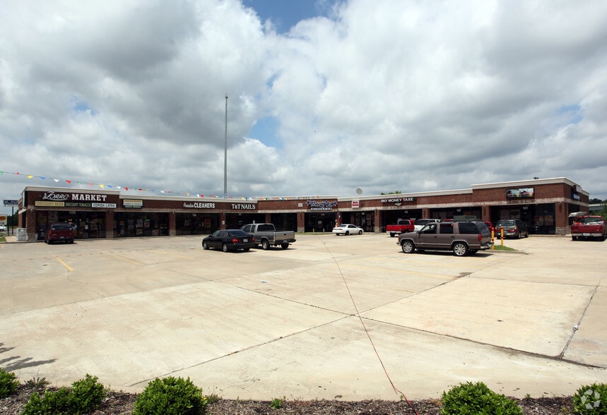 4141 Hacks Cross Rd, Memphis, TN for lease - Building Photo - Image 1 of 4