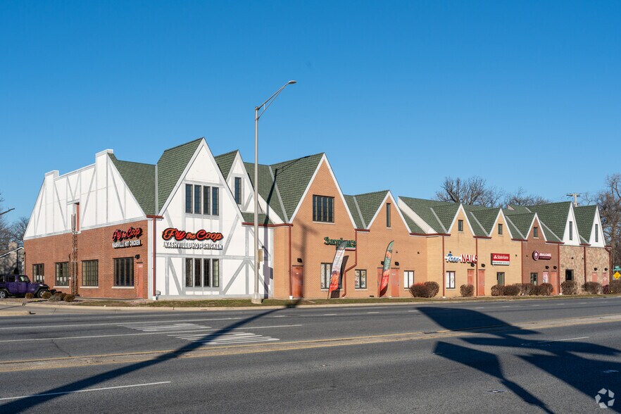 623 W North Ave, Elmhurst, IL à louer - Photo du bâtiment - Image 1 de 19