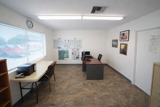 440 Tall Pines Rd, West Palm Beach, FL à louer Photo intérieure- Image 2 de 4