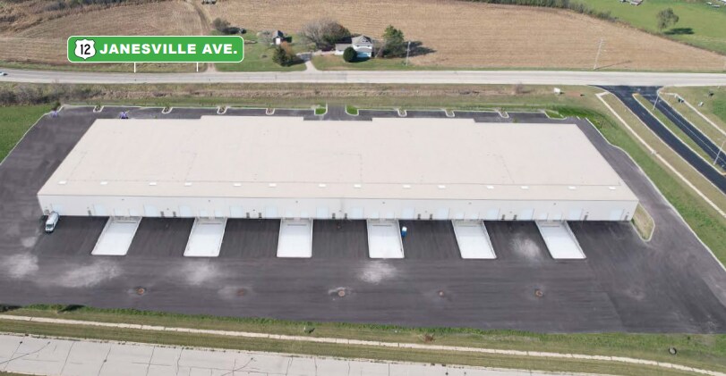 Commerce Pky, Fort Atkinson, WI à louer - Photo du bâtiment - Image 2 de 12