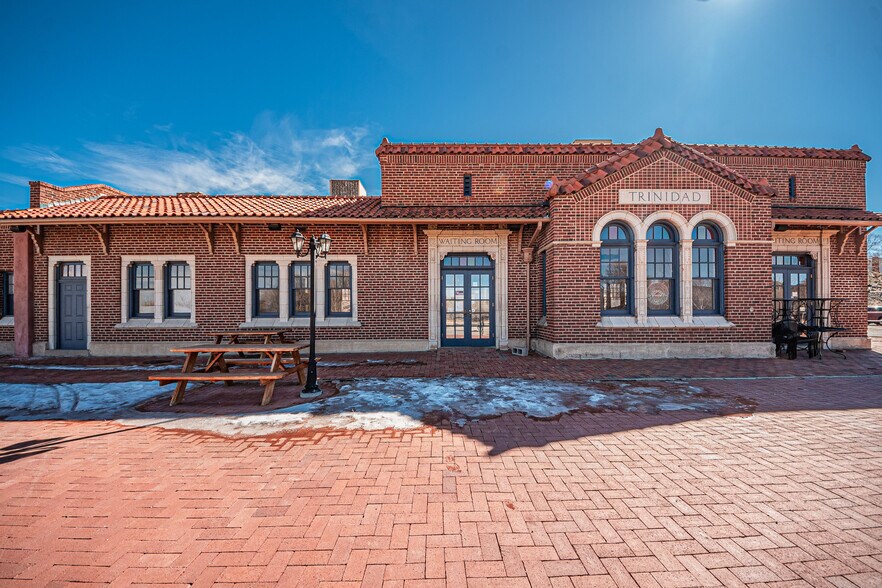 516 E Elm St, Trinidad, CO à vendre - Photo du bâtiment - Image 3 de 62