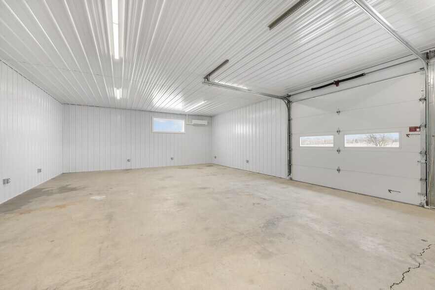 1230 Maidencreek rd, Fleetwood, PA for lease - Interior Photo - Image 2 of 16