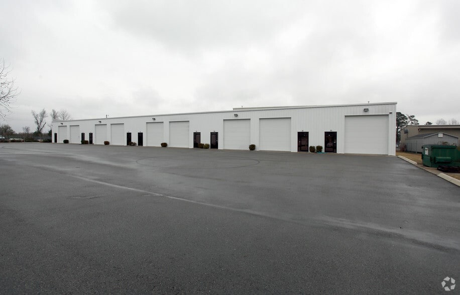 3210 Pennington Dr, Wilmington, NC for lease - Building Photo - Image 3 of 4