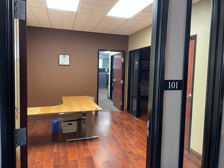 6615 Vaught Ranch Rd, Austin, TX à louer - Photo intérieure - Image 3 de 23