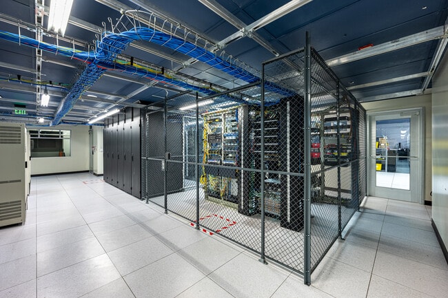 Plus de détails pour 3250 Wilshire Blvd, Los Angeles, CA - Local d'activités à louer