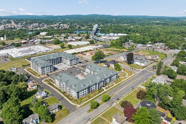 Plus de détails pour Main St, Portland, CT - Plusieurs types d'espaces à louer