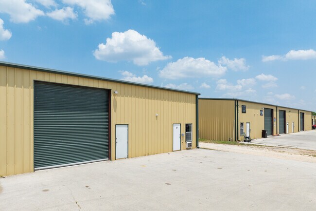More details for 410 Millennium Dr, Kyle, TX - Industrial for Lease