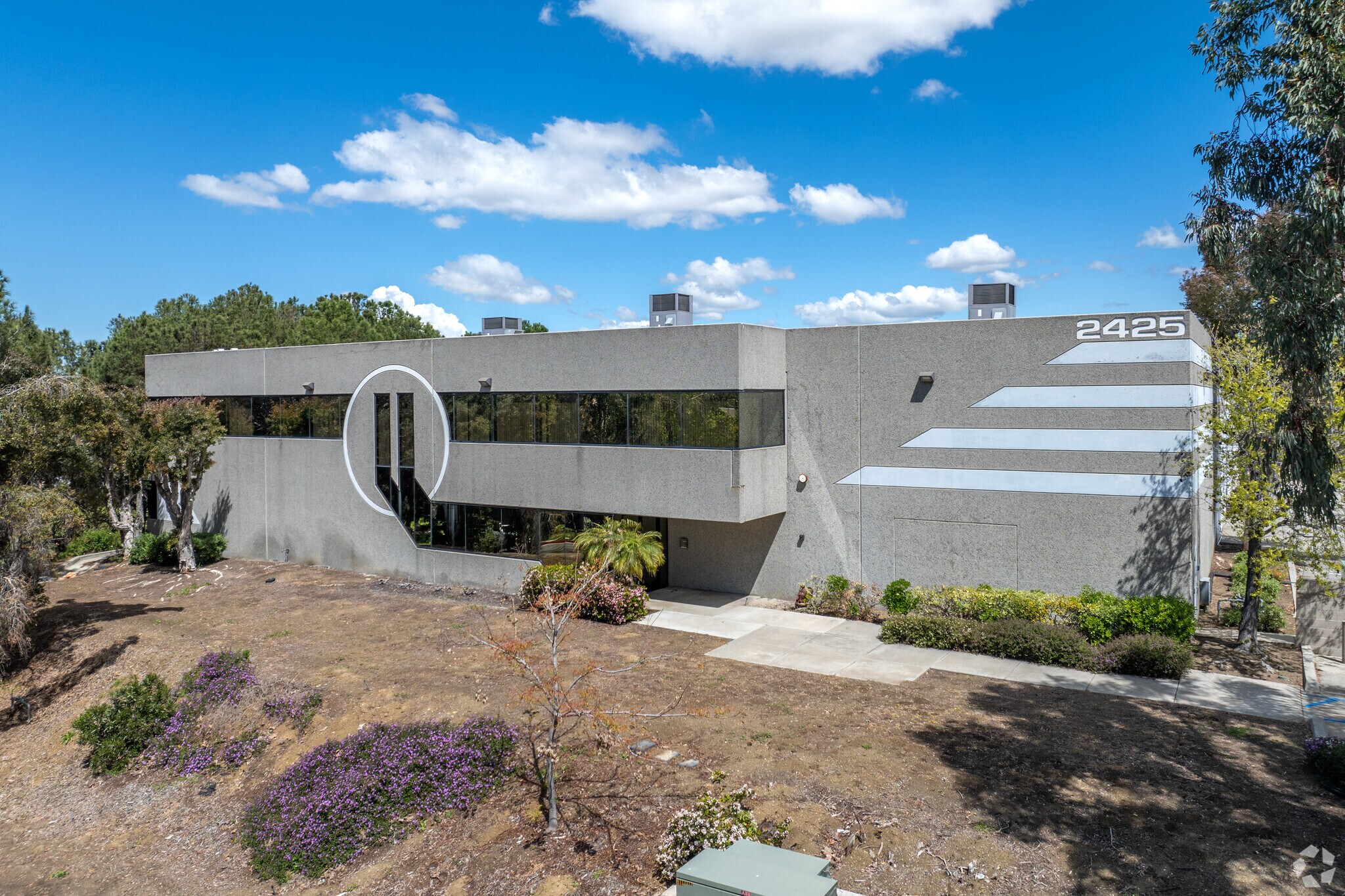 2425 La Mirada Dr, Vista, CA for lease Building Photo- Image 1 of 9