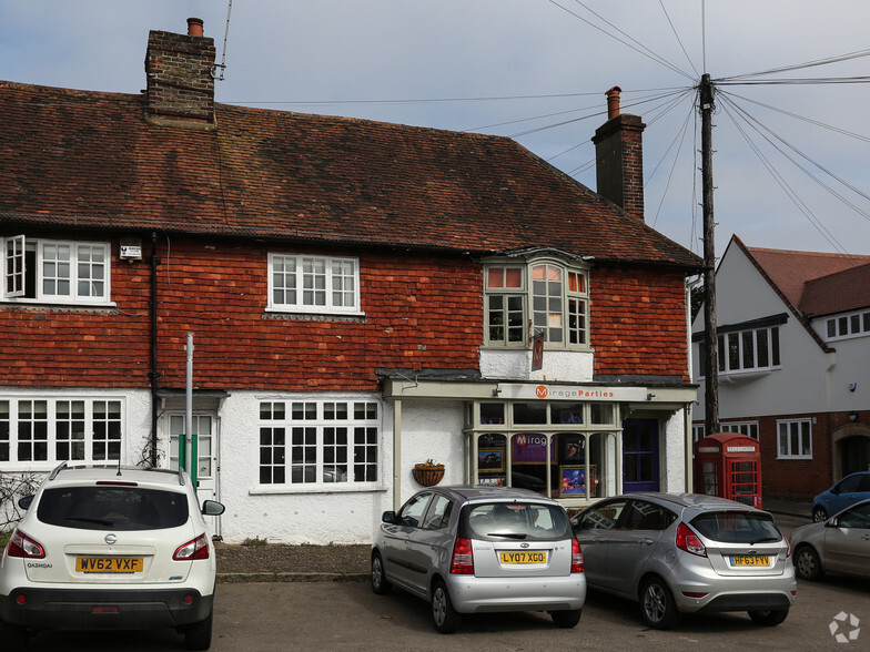 32 High St, Bletchingley for sale - Building Photo - Image 2 of 2