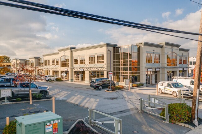 Plus de détails pour 2633 Viking Way, Richmond, BC - Industriel à vendre