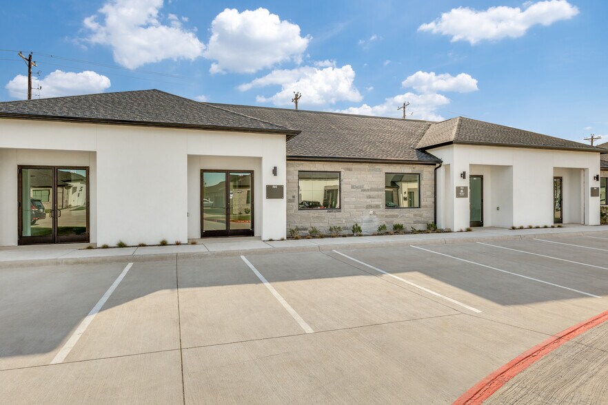 6000 Alma Rd, McKinney, TX à louer - Photo du bâtiment - Image 2 de 16