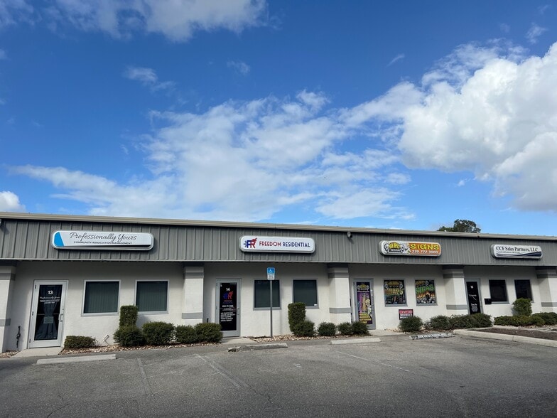 735 NE 19TH Pl, North Fort Myers, FL for lease - Building Photo - Image 2 of 5