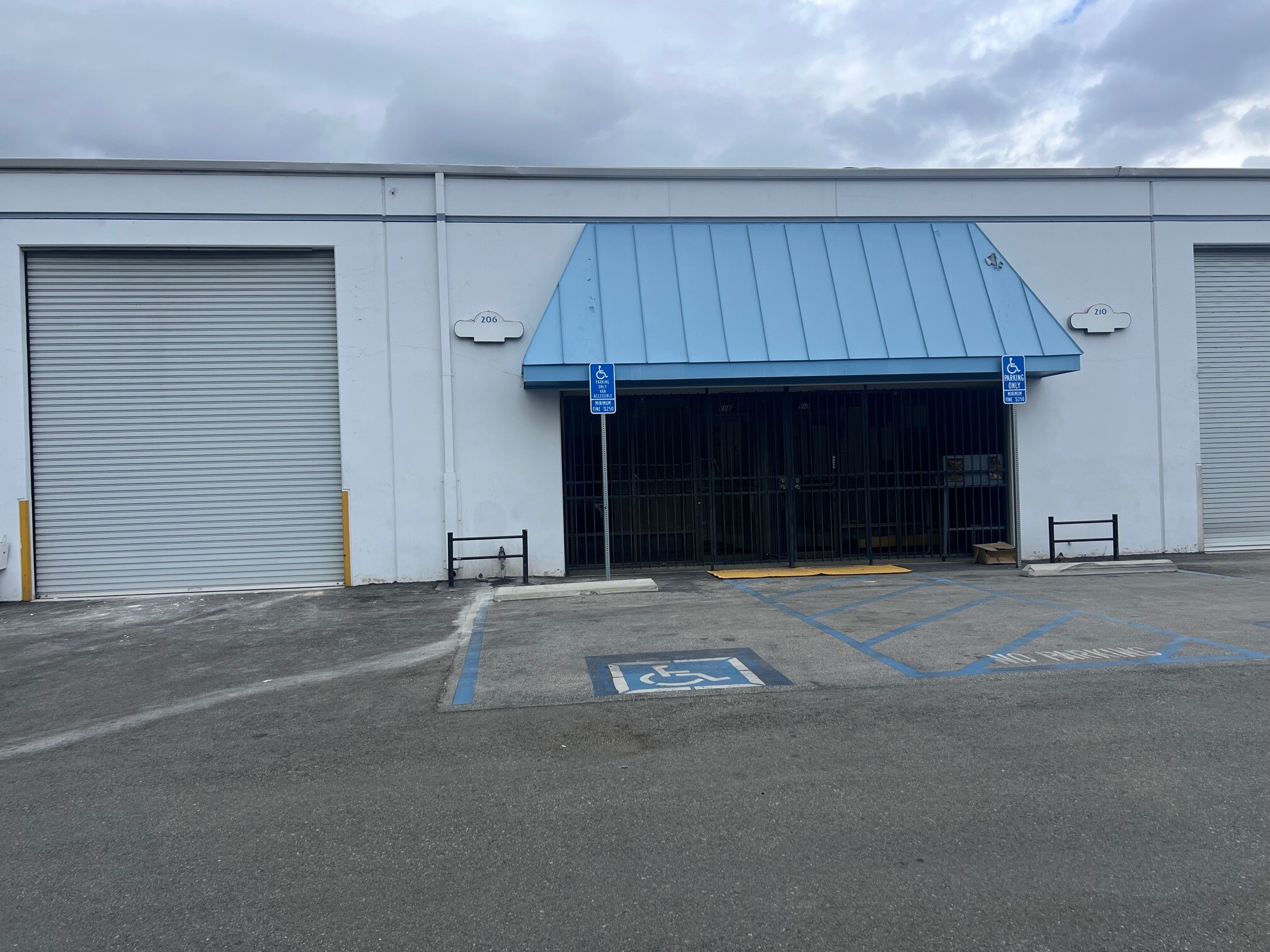 200-238 Kruse Ave, Monrovia, CA à louer Photo du bâtiment- Image 1 de 1