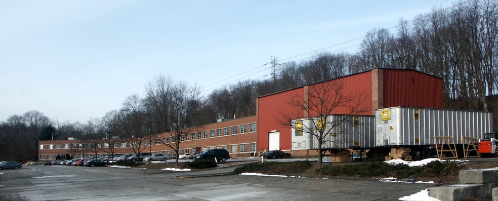 115 Wall St, Valhalla, NY for lease - Building Photo - Image 2 of 5