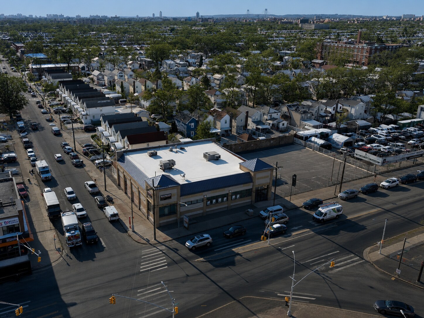 2324 Flatbush Ave, Brooklyn, NY à louer Photo du bâtiment- Image 1 de 7