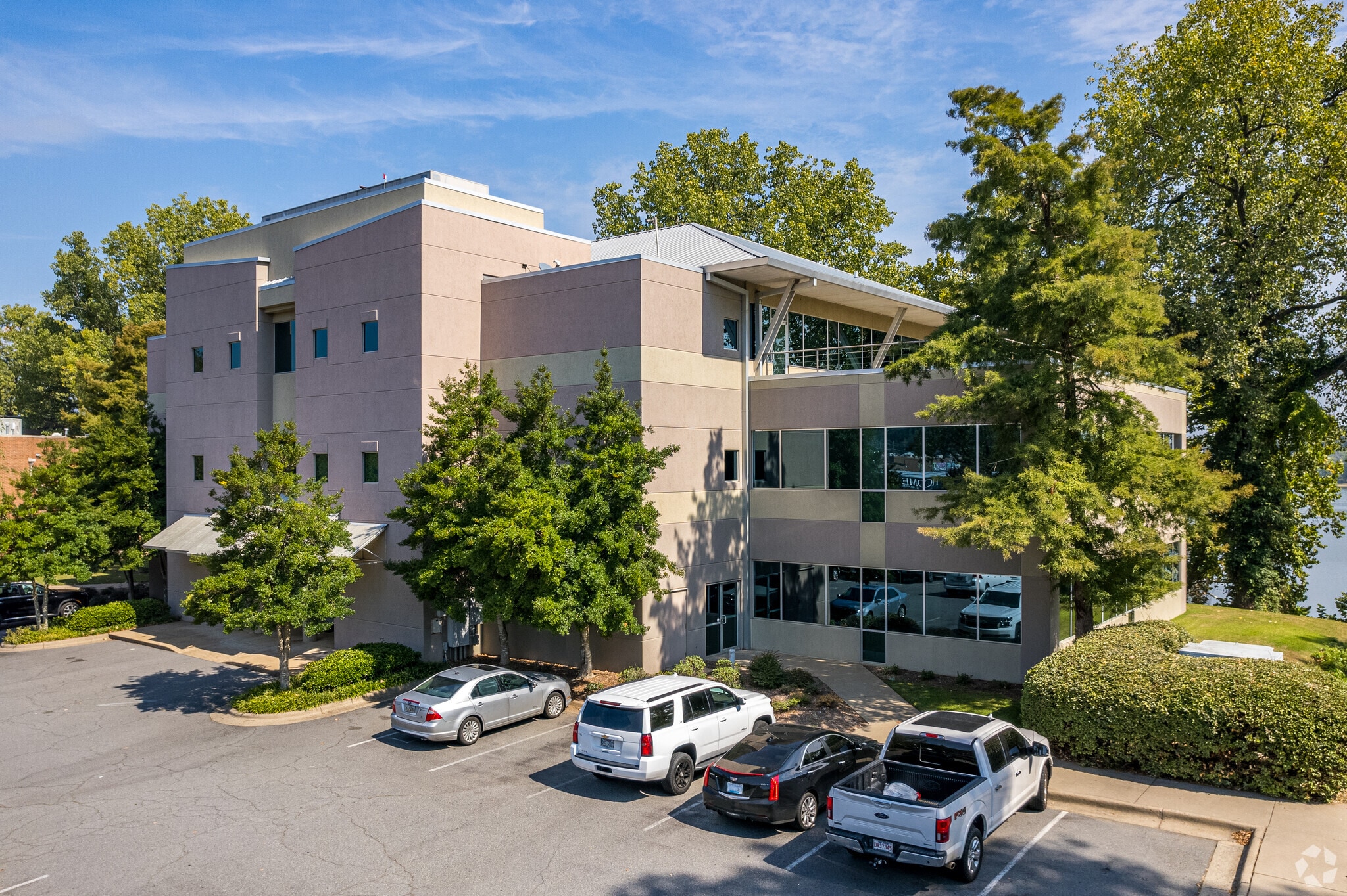 2222 Cottondale Ln, Little Rock, AR for lease Building Photo- Image 1 of 7