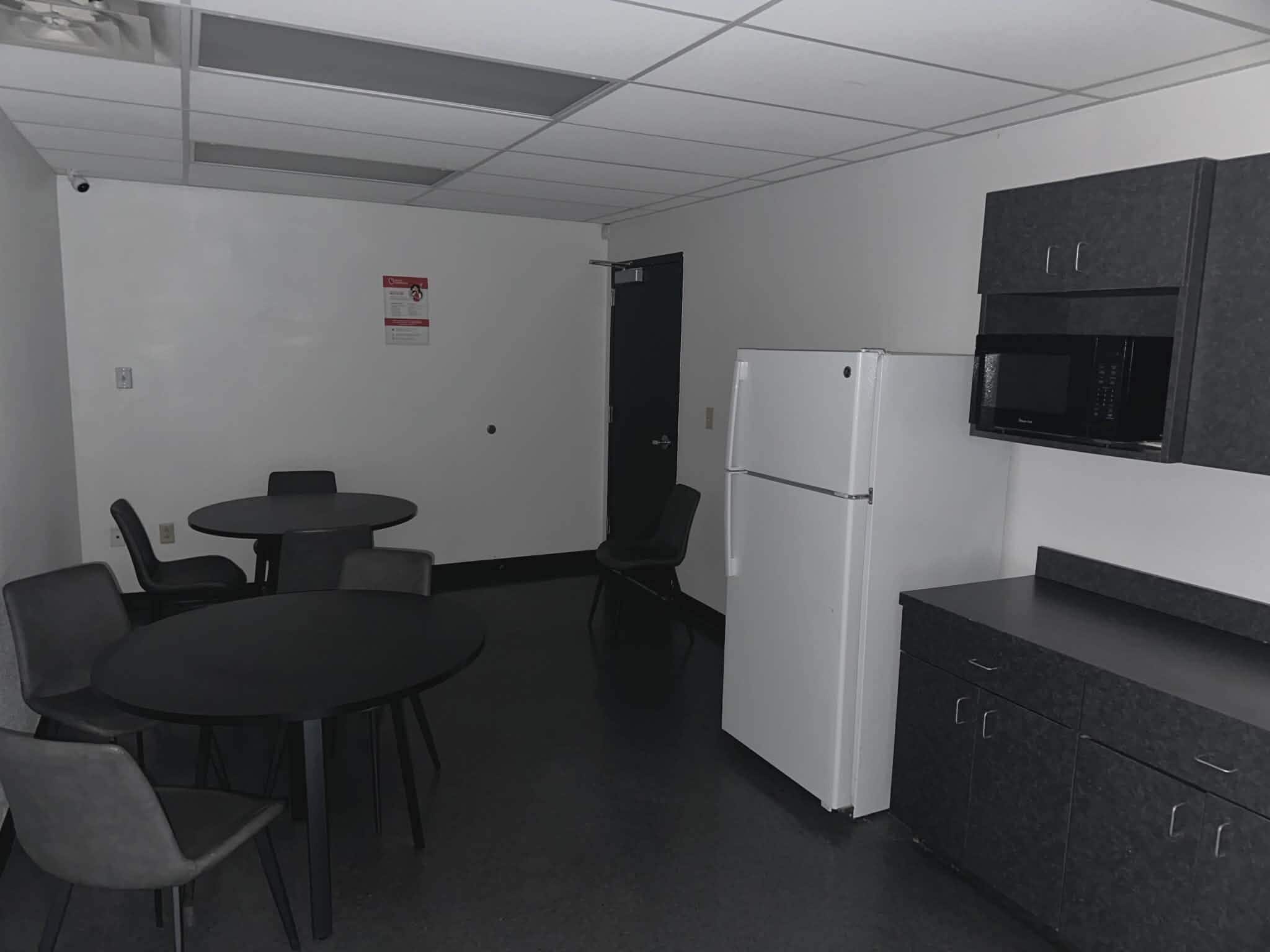 400 N Riverside Dr, Fort Worth, TX à louer Photo du bâtiment- Image 1 de 7