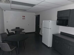 400 N Riverside Dr, Fort Worth, TX à louer Photo du bâtiment- Image 1 de 7