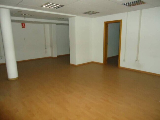 More details for Plaça Plana de l'Om, Manresa - Office for Lease