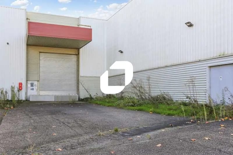 Office in Lisses for lease - Building Photo - Image 3 of 14