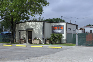 14730 Yarberry St, Houston, TX for lease Building Photo- Image 2 of 2