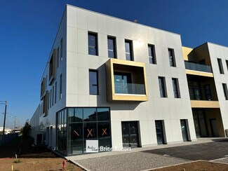 More details for 55 Rue Emile Zola, Décines-Charpieu - Flex for Sale