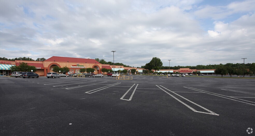 4801-4805 Lawrenceville Hwy NW, Lilburn, GA à louer - Photo du bâtiment - Image 2 de 6