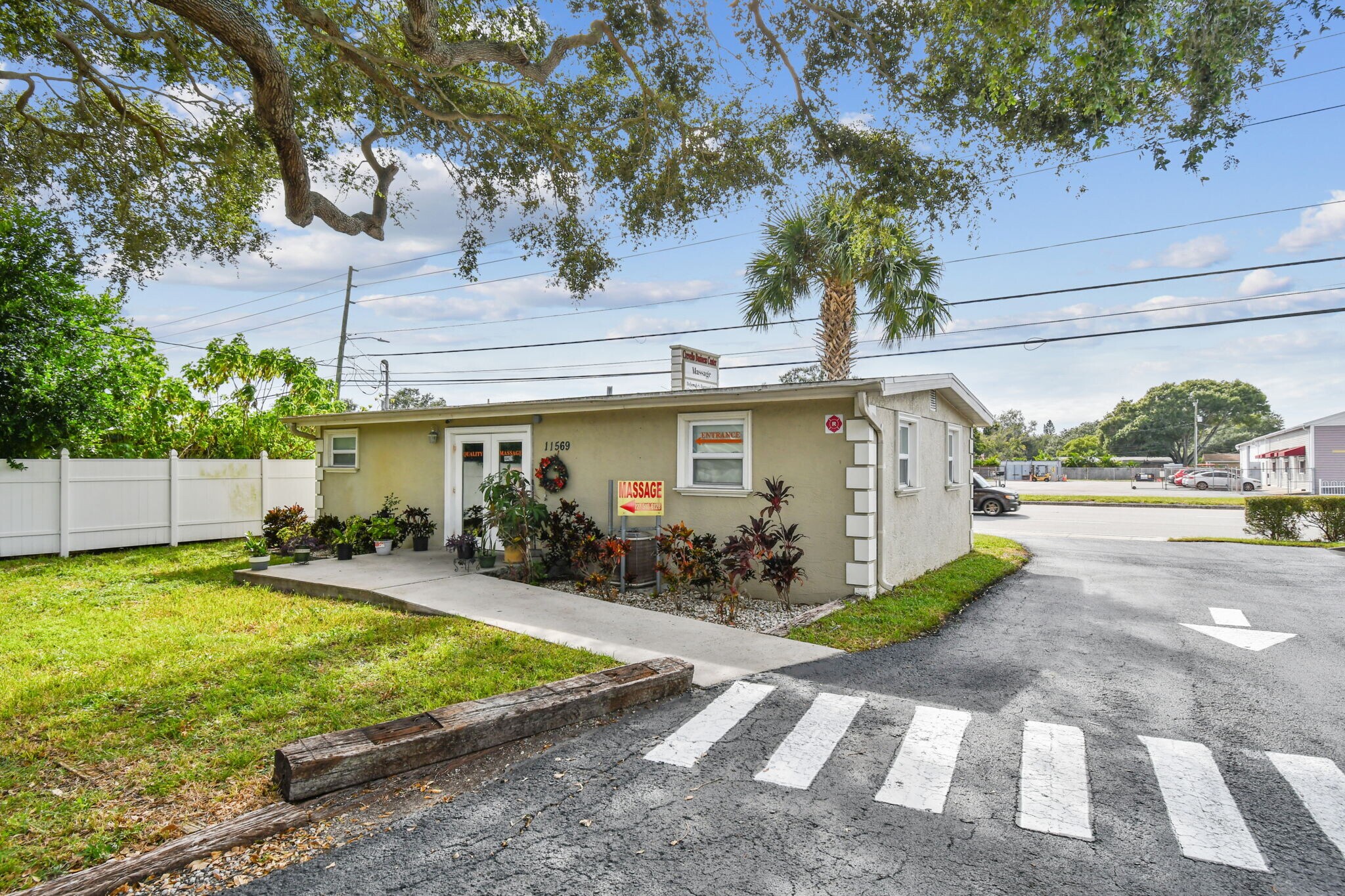 11569 Seminole Blvd, Largo, FL for sale Primary Photo- Image 1 of 4