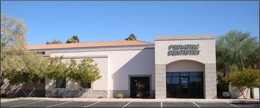 5920 N La Cholla Blvd, Tucson, AZ à vendre - Photo du bâtiment - Image 3 de 7