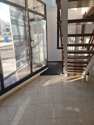 Plus de détails pour Commerce de détail à louer