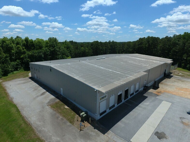 1721 Old Covington Rd NE, Conyers, GA à louer - Photo du bâtiment - Image 3 de 9
